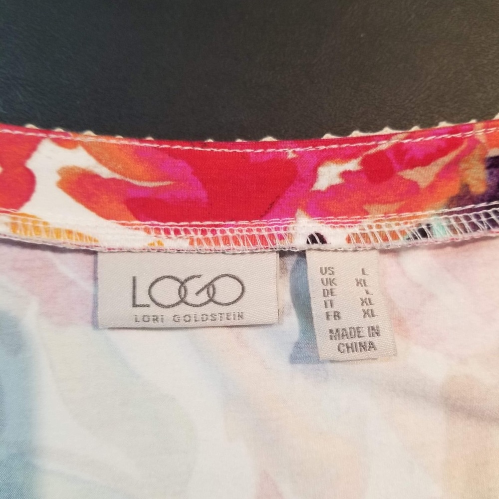 LOGO by Lori Goldstein Print Rayon 230 Cardigan with Lace & Ruffles - Picture 6 of 6